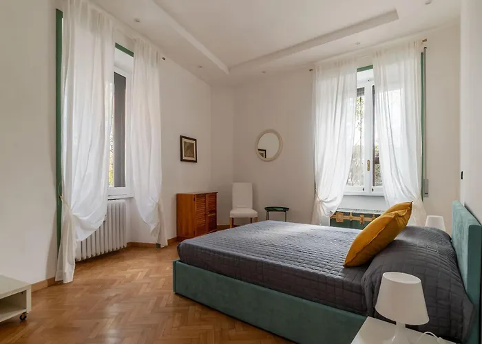 Guesthost - Bright X4 Along The Tevere! Apartment Rome